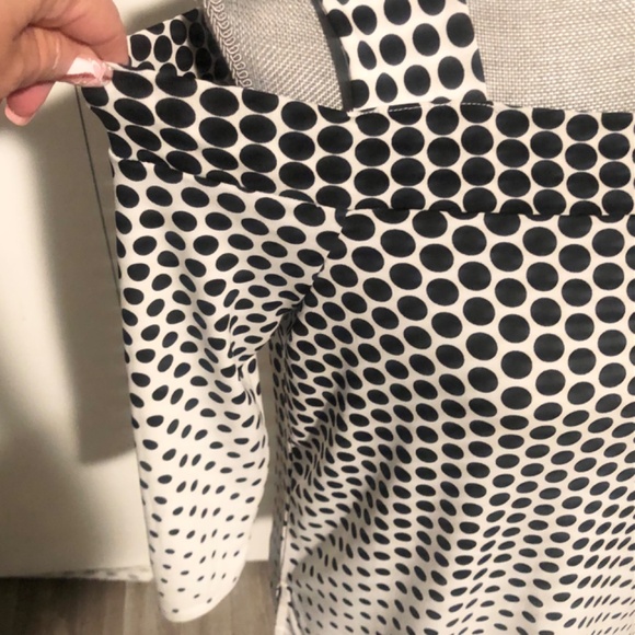 🕕 CHICOS BRAND NAME LIKE NEW BEAUTIFUL TOP SIZE 0 - Picture 6 of 10